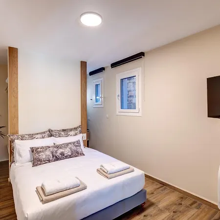 La Delle Torri Apartment Ermoupoli